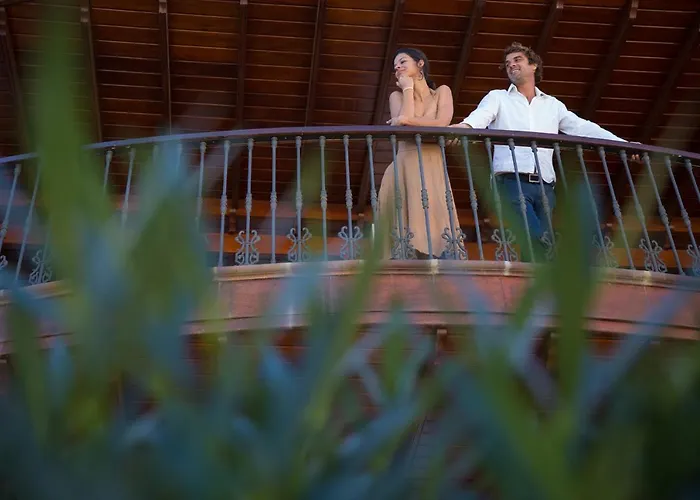 Nazaret Mansion מלון קוסטה טגוויסה