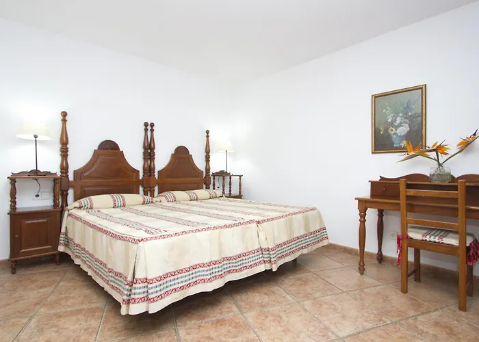 Nazaret Mansion מלון